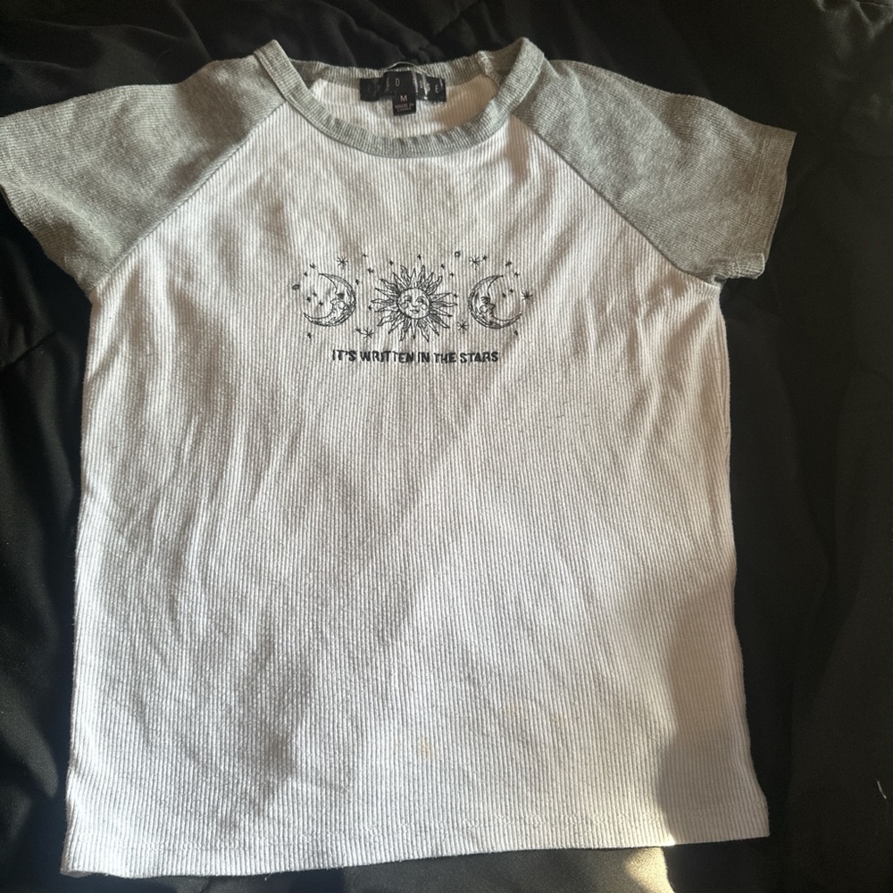 Rue21 Gray and White Celestial Crop Top